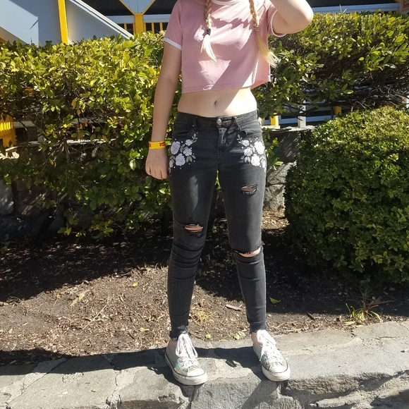 Black ripped jeans - Picture 5 of 5